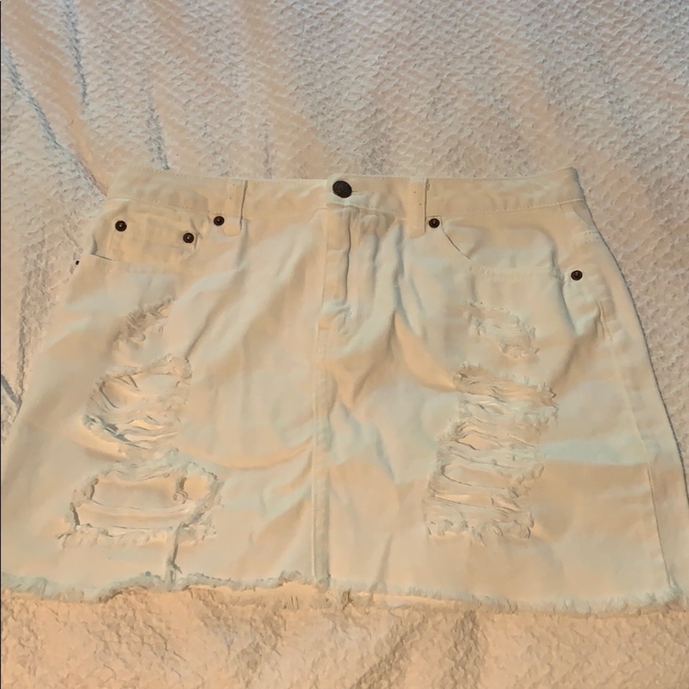 Short white skirt!